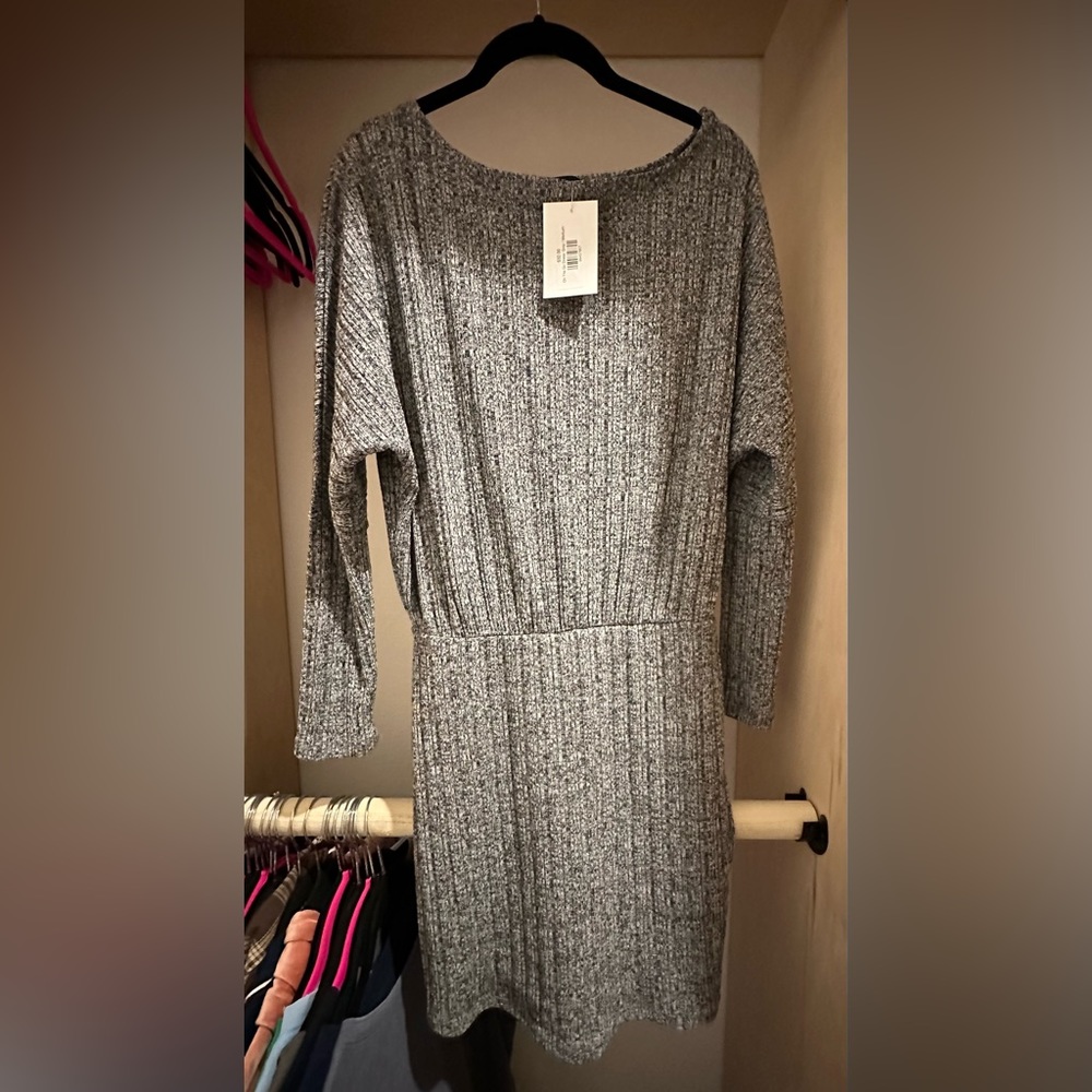 On the go Dress by Hyde